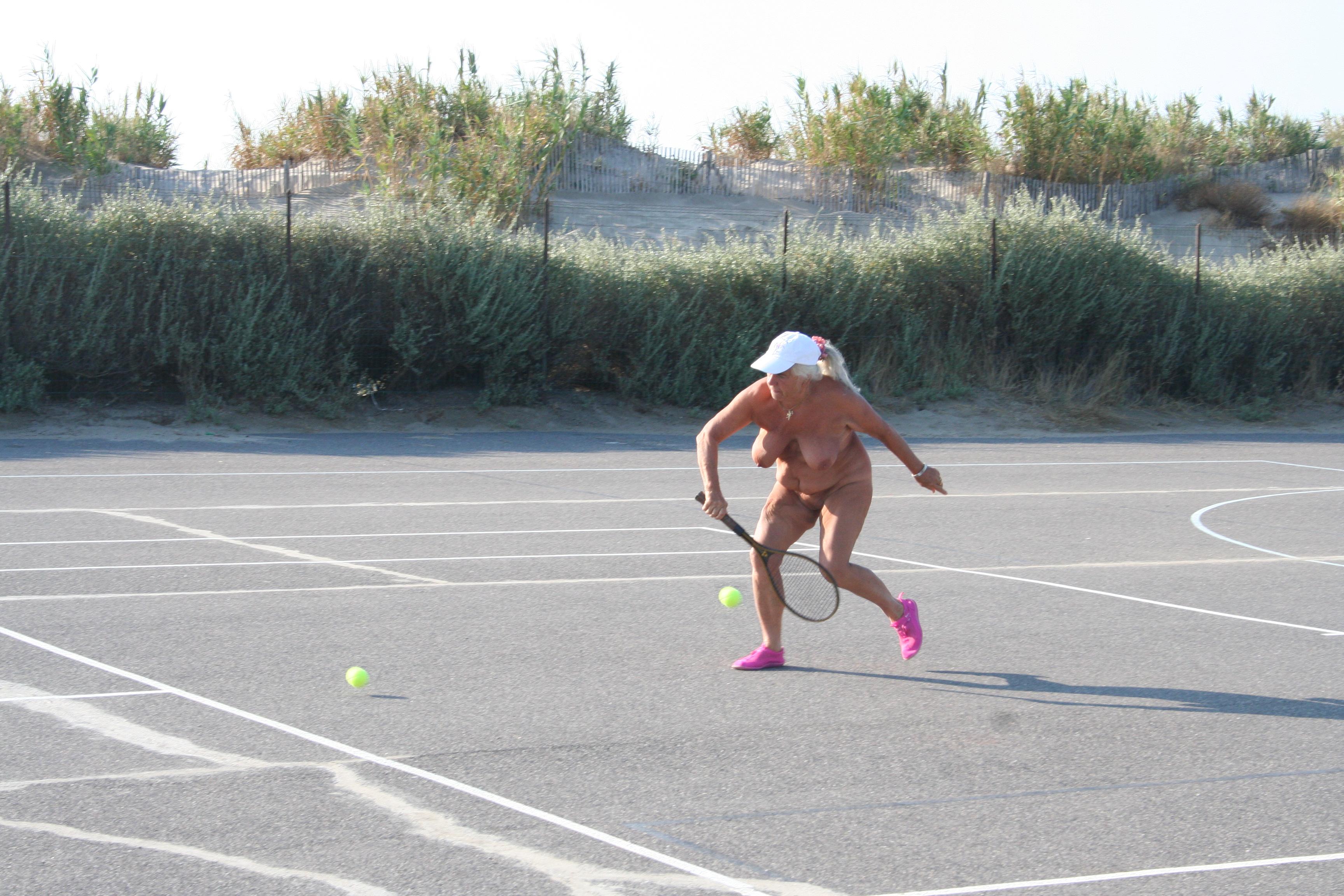 IMG_0225 Marianne Tennis.JPG